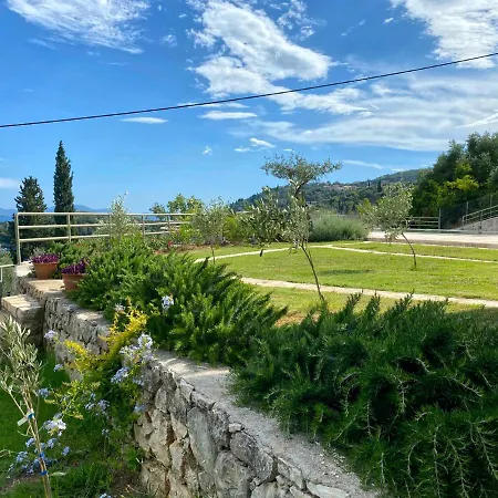 Paleopetres K-six - Premium - - Casa de Férias