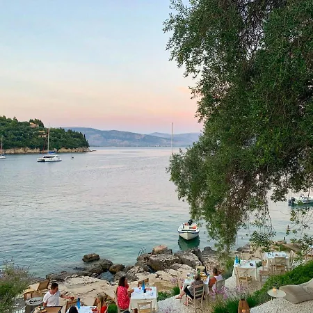 Paleopetres K-six - Premium - - Casa de Férias Kalámi