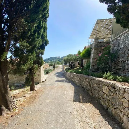 Paleopetres K-six - Premium - - Casa de Férias